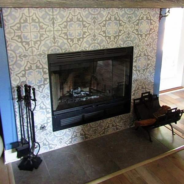 Superior/IHP BDB 36 Inch Bi-Fold Tempered Glass Fireplace Doors - Black 4 Superior/IHP BDB 36 Inch Bi-Fold Tempered Glass Fireplace Doors - Black - Image 2