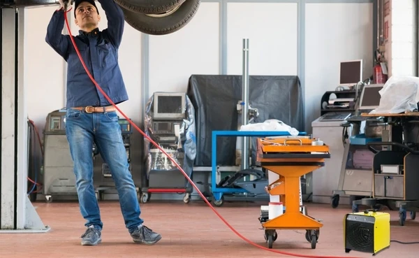 King Electrical Yellow Jacket Junior Portable Garage Heater 4 King Electrical Yellow Jacket Junior Portable Garage Heater - Image 2